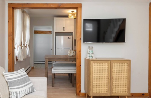 Salisbury Beach Apartment | Cozy Coastal Cove II, 2-bedroom apartment with AC, WiFi in welcoming Salisbury