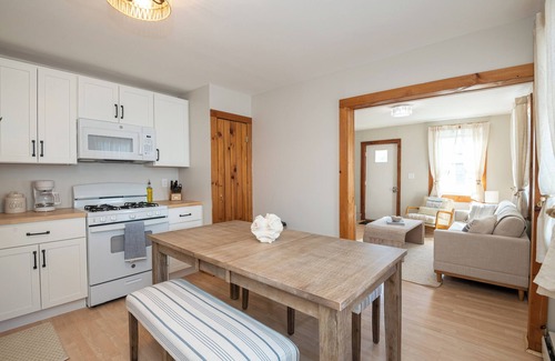 Salisbury Beach Apartment | Cozy Coastal Cove II, 2-bedroom apartment with AC, WiFi in welcoming Salisbury