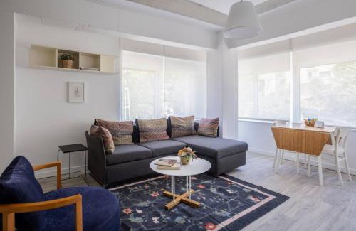 Ortakoy Apartment | Cozy Coastal Hideaway With Bosphorus Breeze! #399