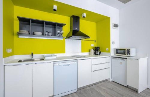 Ortakoy Apartment | Cozy Coastal Hideaway With Bosphorus Breeze! #399