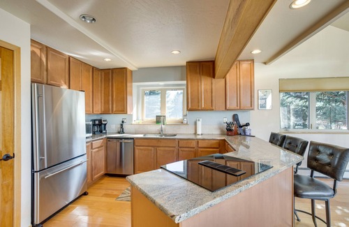 Edwards House | Cozy Colorado Retreat w/Deck, Grill & Pool Access