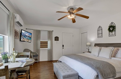 Stonewall House | Cozy Combo Heart of Wine Trail