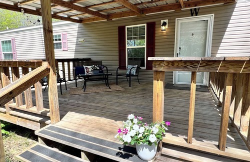Ferndale House | Cozy, comfortable 2bd/2ba home in the Heart of Arkansas