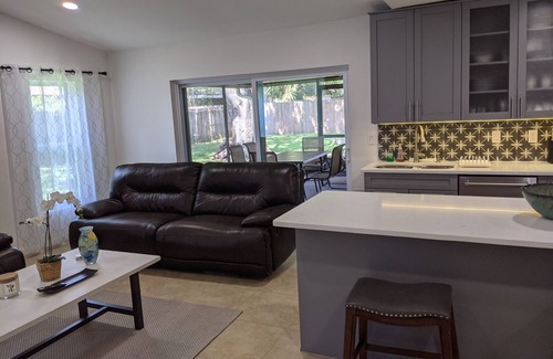 Seffner Community Alliance House | Cozy, comfortable, clean & well located home