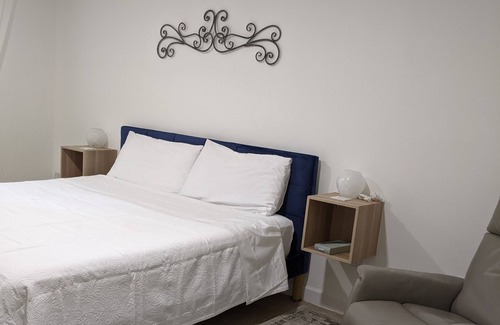 Seffner Community Alliance House | Cozy, comfortable, clean & well located home