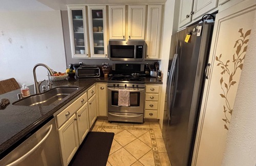 Goleta House | Cozy Condo Close to UCSBnQuiet, Safe Neighborhood