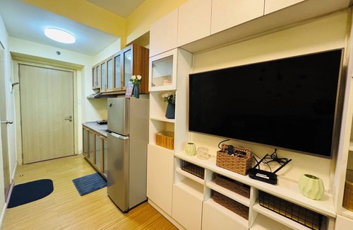 Ususan Condo | Cozy condo in enjoyable Taguig with WiFi, AC