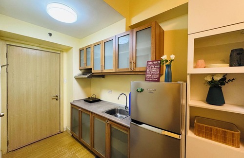 Ususan Condo | Cozy condo in enjoyable Taguig with WiFi, AC