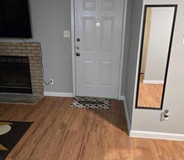 Clodine Apartment | Cozy Condo1