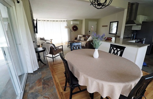Thurston Other | Cozy & convenient to McKenzie River 20 min to Eugene 2/bed 2/bath Sleeps 4+ Pets