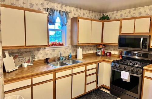 Racine Apartment | Cozy Corner on Zimmerle