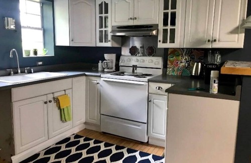 Fayetteville House | Cozy Cottage 2 minutes from New River Gorge National Park & Preserve