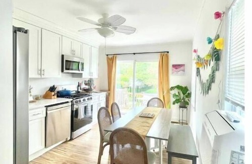 Long Branch House | Cozy cottage 3 blocks to beach