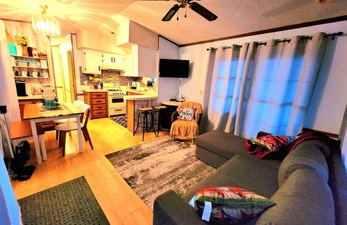 Sherkston House | Cozy Cottage at Sherkston shores Reseort