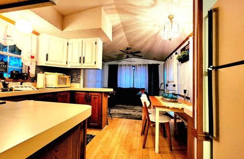 Sherkston House | Cozy Cottage at Sherkston shores Reseort