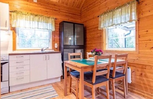 Hallaryd House | Cozy cottage by te lake in Småland