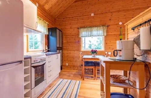 Hallaryd House | Cozy cottage by te lake in Småland