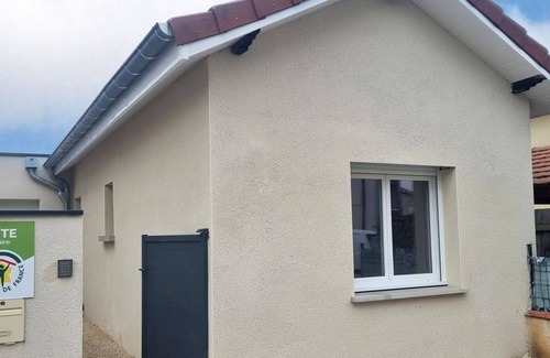 Montrond-les-Bains Cottage | Cozy cottage for 2 in Montrond-les-Bains with private parking