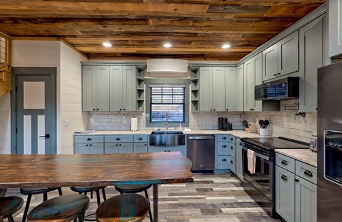 Clarkesville Cottage | Cozy Cottage in the Foothills of Blue Ridge Mtns.