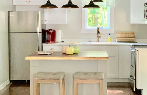 Carlisle House | Cozy Cottage in the Woods