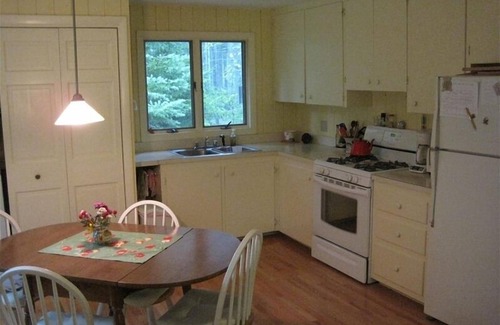 Southwest Harbor Cottage | Cozy cottage in woods, 5-min walk to ocean & town