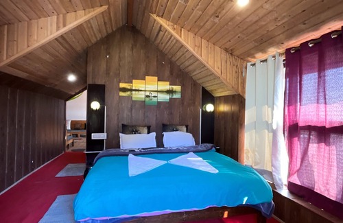 McLeod Ganj Bed & Breakfast | Cozy Cottage in Utopia Dharamkot Mcleodganj