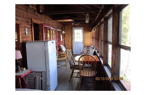 Wayne Cottage | Cozy Cottage on Beautiful Pocasset Lake in Wayne, Maine