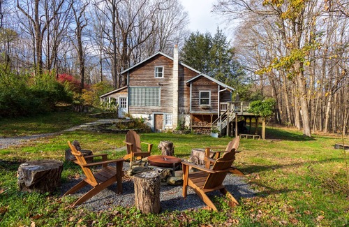 Milan Cottage | Cozy Cottage Retreat on Little Wappinger Creek with Spring Fed Swimming Pond