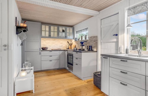 Hasmark Strand House | Cozy cottage with fireplace, annex and close to the beach.