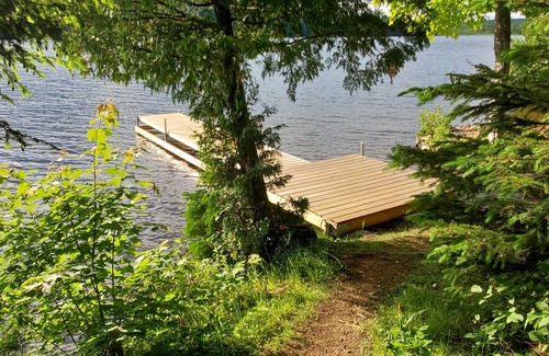 Faraday Cottage | Cozy cottage with private waterfront & wifi