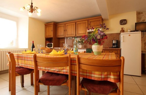 Saint-Georges-Lagricol Cottage | Cozy Countryside Getaway with Private Garden, Near St. Jacques de Compostelle Trail