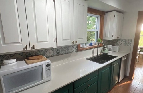 Madoc House | Cozy country side house, with hot tub, pool, sauna in 14 acres private property