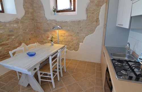 Monterosso Cottage | Cozy Couples Getaway w/wifi