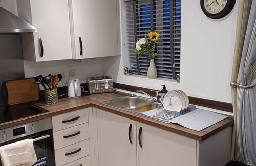 Holbrooks House | Cozy Coventry Retreat with 2 Bedrooms House