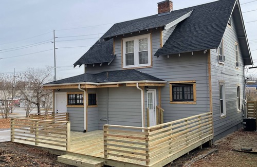 Rocky Mount House | Cozy Craftsman Close to Everything