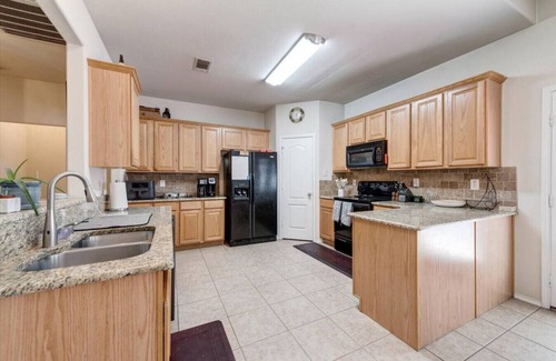 Euless House | Cozy Creek - Charming and Conveniently city center