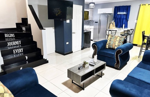 Harbour View House | Cozy Crib 5mins from the airport