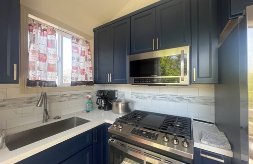 North and East Cottage | Cozy Detached cottage at rear of main house 30 min. To SF 2 bedrooms 1 bathroom