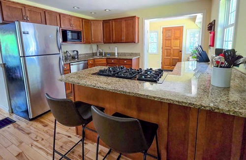 Wiscasset House | Cozy Dog-Friendly Retreat on Westport Island: Enjoy Serene Nature & Walk to Waterfront!