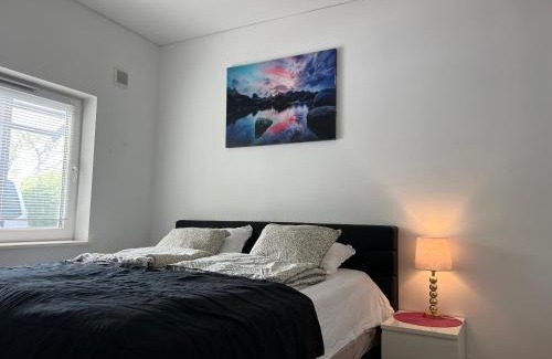 Eslov House | Cozy double bed room near to Eslöv station