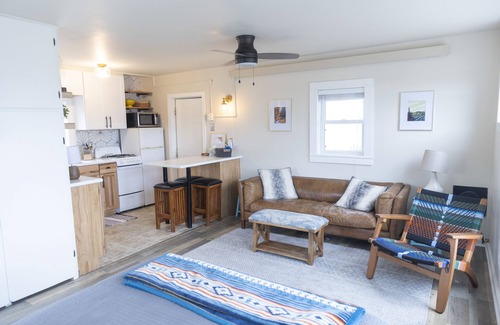 Spearfish Apartment | Cozy Downtown Carriage House