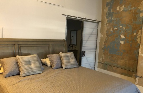 Old City Apartment | Cozy Downtown Knoxville Studio Near UT/Downtown