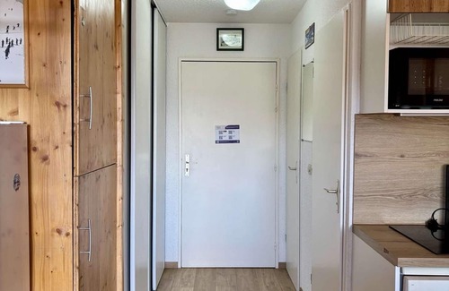 Eclose-Ouest Apartment | Cozy Duplex for 6 with Mezzanine and Balcony in Alpe d'Huez