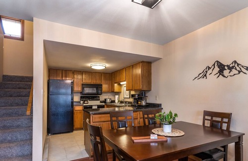 Durango Condo | Cozy Durango Condo with Pool, Sauna, and Hot Tub