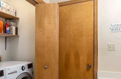 Durango Condo | Cozy Durango Condo with Pool, Sauna, and Hot Tub