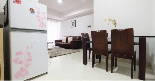 Old Jakarta Apartment | Cozy & Elegant The Mansion Jasmine Tower Capilano