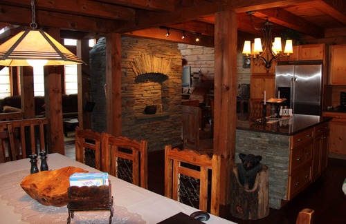 Tinmouth Cabin | Cozy Family-friendly Log Cabin With 25ft Interior Fireplace + Modern Amenities.