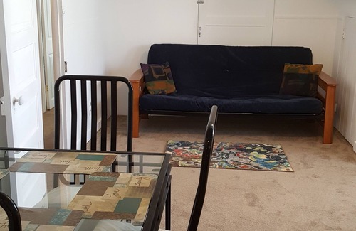 Norfolk House | Cozy family home at Oceanview Beach location