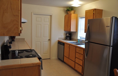 Elm Mott House | Cozy Family Home Near Magnolia & Waco Attractions