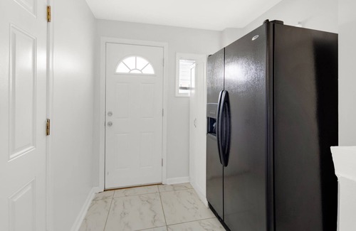 Fairlawn House | Cozy Family, Pet-Friendly 3B2B Home in Prime SE DC